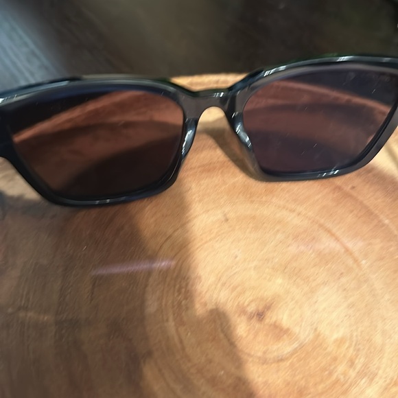 Maui Jim men or women’s sunglasses polarized - Picture 10 of 11